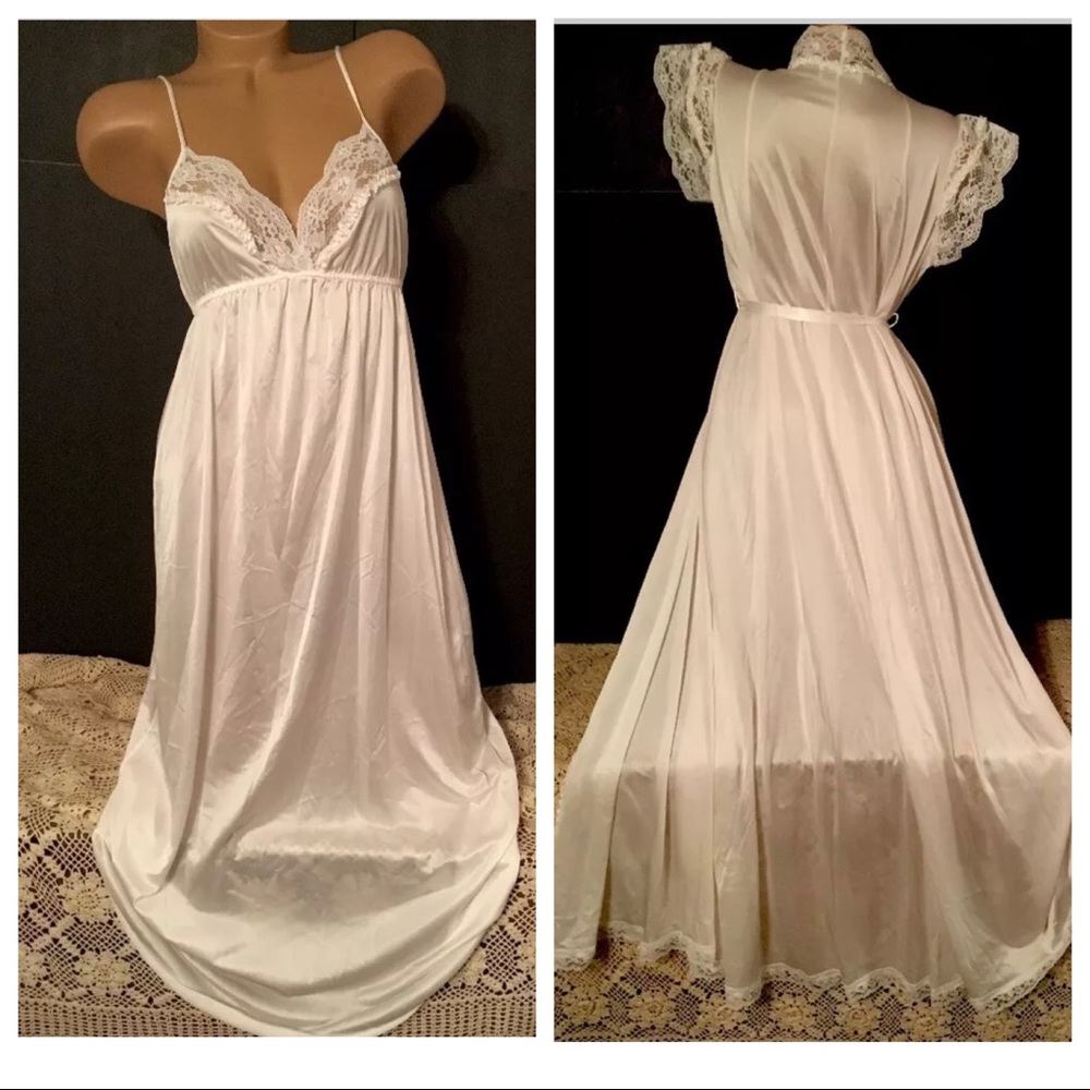 πππHOST PICπππVTG Miss Elaine Peignoir Set Small White Nylon lace long gown Robe - Picture 8 of 16